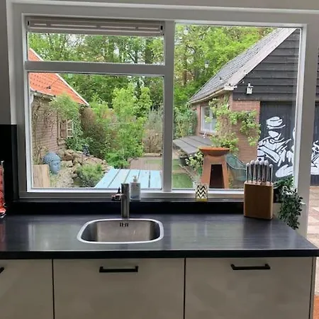 Holiday home Bosrijke Vrijstaande Woning Heiloo